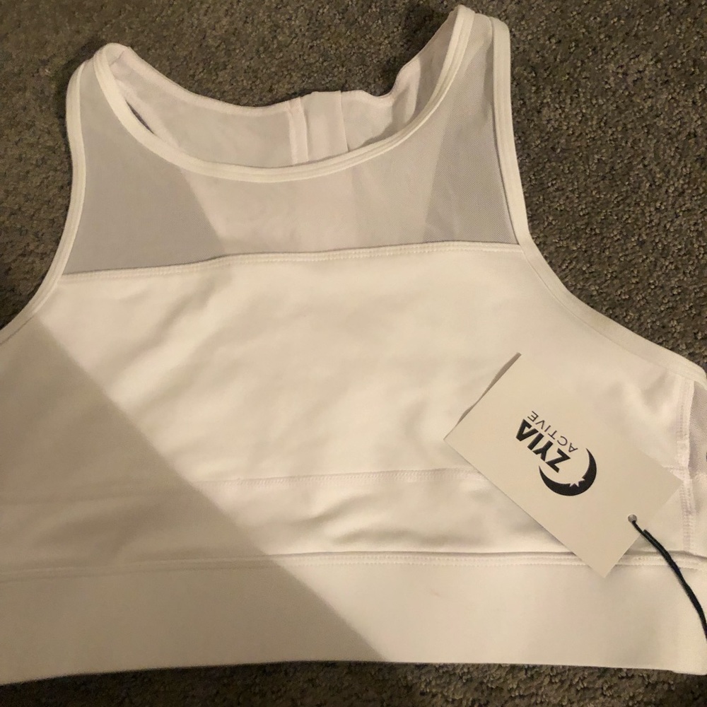 NWT Zyia One More Rep Sports Bra White Size Medium